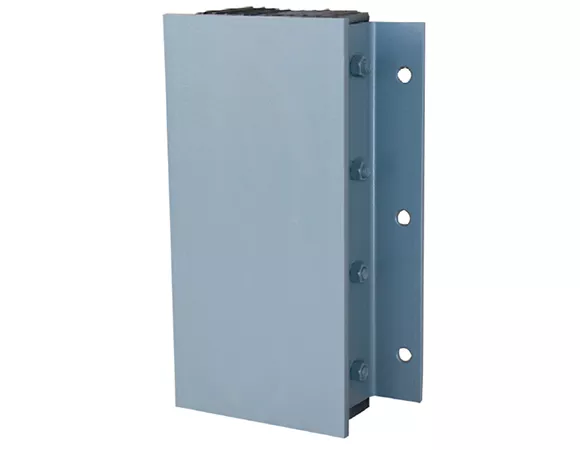 Boite de protection sur mesure en acier